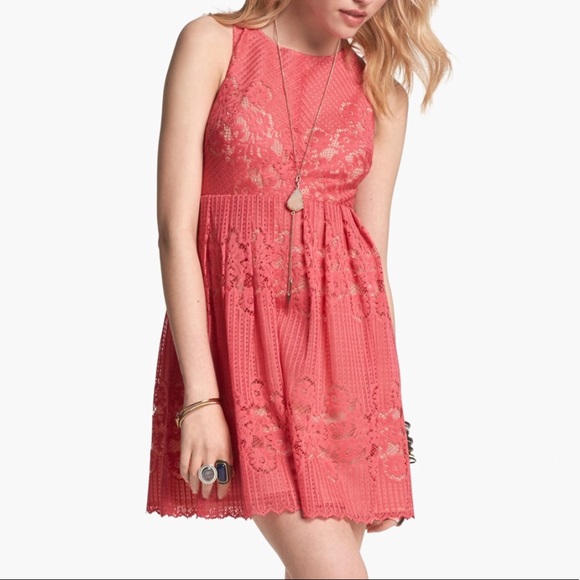 Free People Open Back Lace Dress Sz 4 EUC - Picture 2 of 5